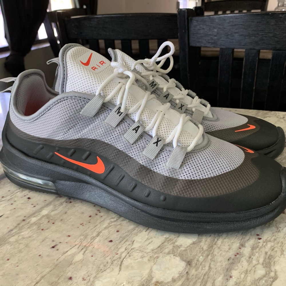 Men’s Nike AIR MAX Axis